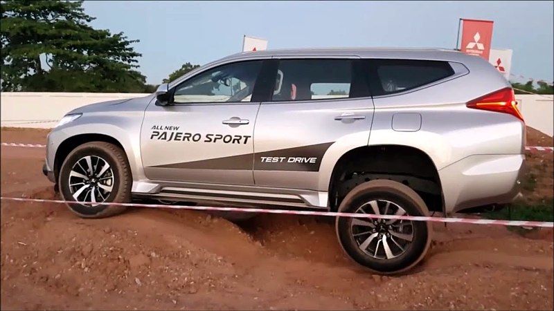 Pajero Sport 6